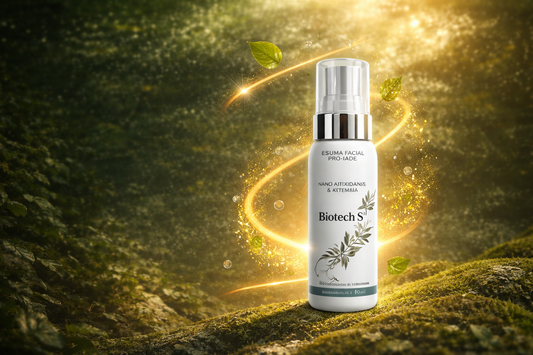 Espuma Facial Pró-Idade: Limpeza Avançada para uma Pele Jovem, Equilibrada e Saudável